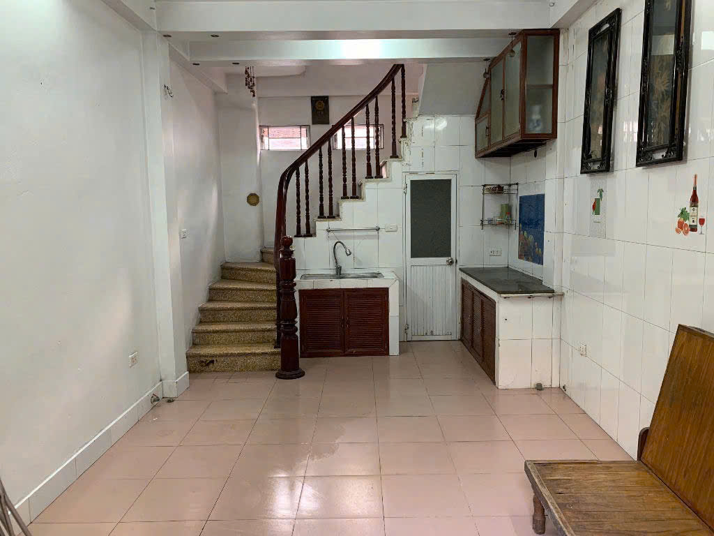 Cho thuê nhà ngõ 3 Trần Khánh Dư, 3 tầng, 2 ngủ, 6.5 Triệu (có t.lượng) ở gđ, nhóm - Ảnh chính